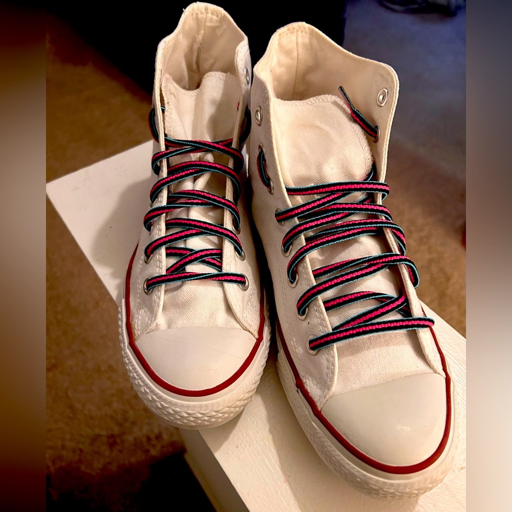 Gently Used Converse All Star (no box)